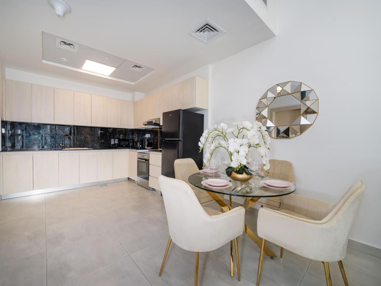 Apartment Bright And Spacious 1 Bed Prime Jvc Location Dubai